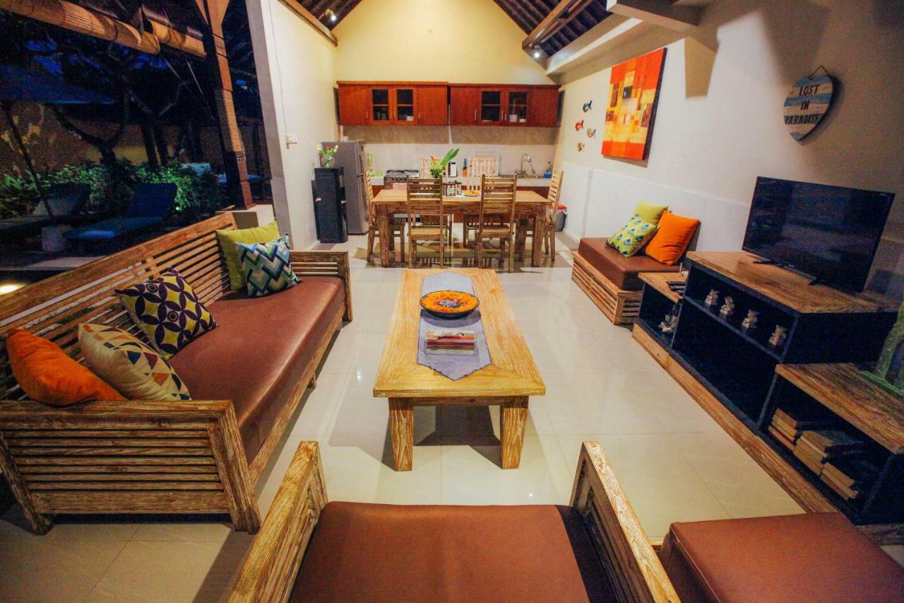 Villa Matahari Seminyak Esterno foto