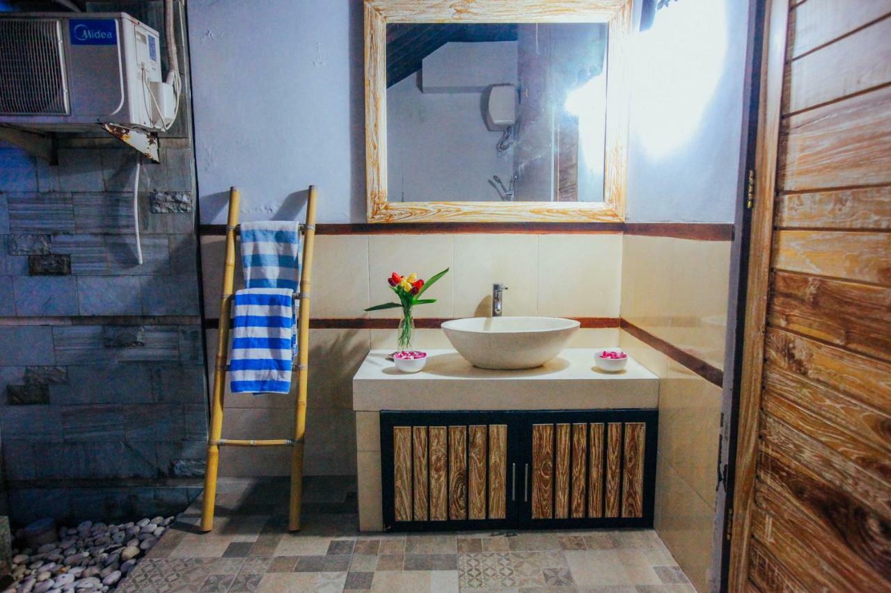 Villa Matahari Seminyak Esterno foto